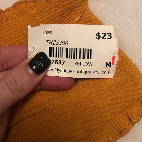 Ruffle synched bandeau top - Picture 3 of 6